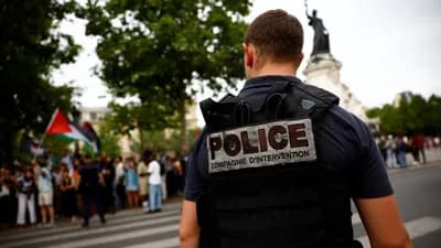 Fransada Yeni İl Gecəsi 1000-dən Çox Avtomobil Yandırılıb