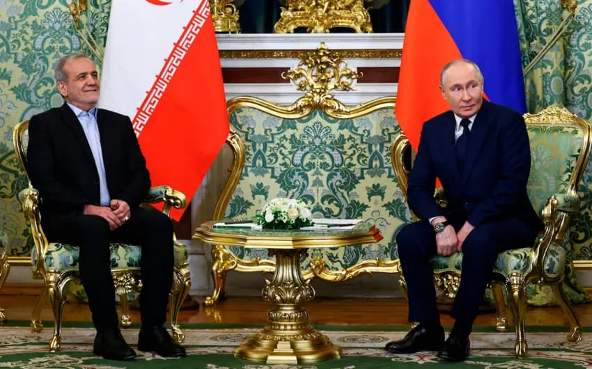 Putin İran Prezidenti ilə danışdı: Əməkdaşlıq və Təhlükəsizlik müzakirəsi