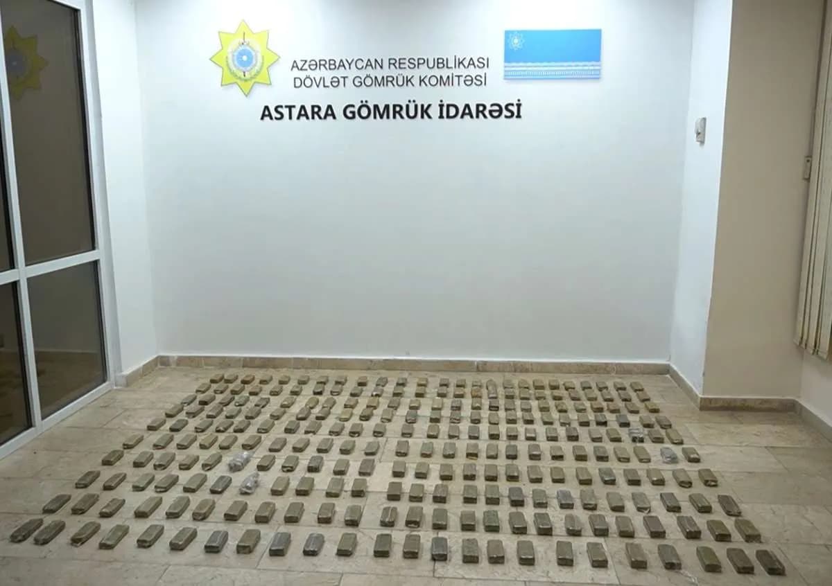 Astarada İrandan Rusiyaya gedən "qarpız" yükünün içərisində külli miqdarda narkotik vasitə aşkarlanıb - FOTO - VİDEO