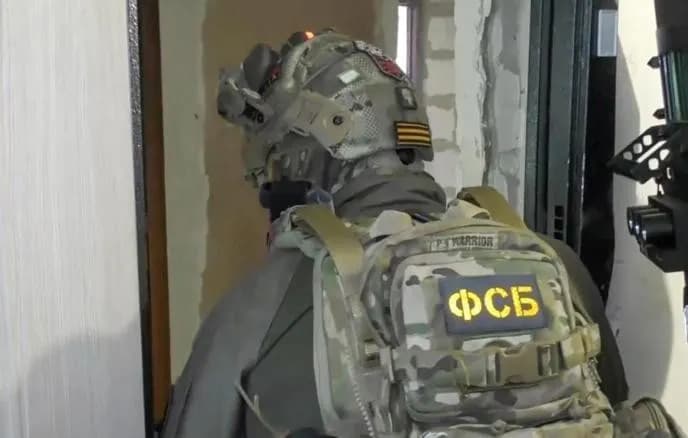 Rusiyada terrorçular saxlanıldı: Silahlar aşkarlandı, təşkilat qadağan edildi