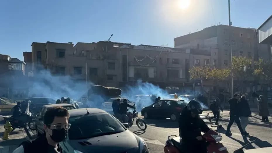 İranda etiraz aksiyalaryla əlaqədar Tehran Universitetinin 4 tələbəsi saxlanılıb